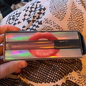 huda beauty lip strobe